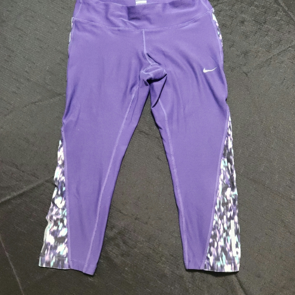 Nike Dri-fit purple capri leggings. Back zip pocket. Size medium - Picture 2 of 2
